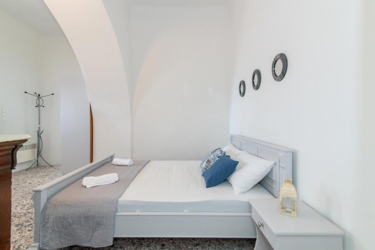 Villa Myroviglia Ysternia Istérnia Esterno foto