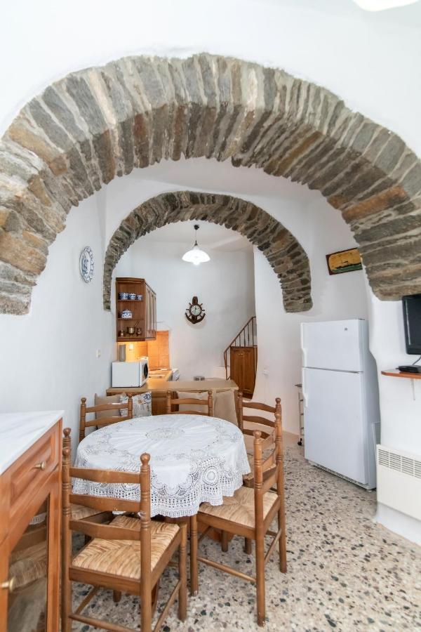 Villa Myroviglia Ysternia Istérnia Esterno foto